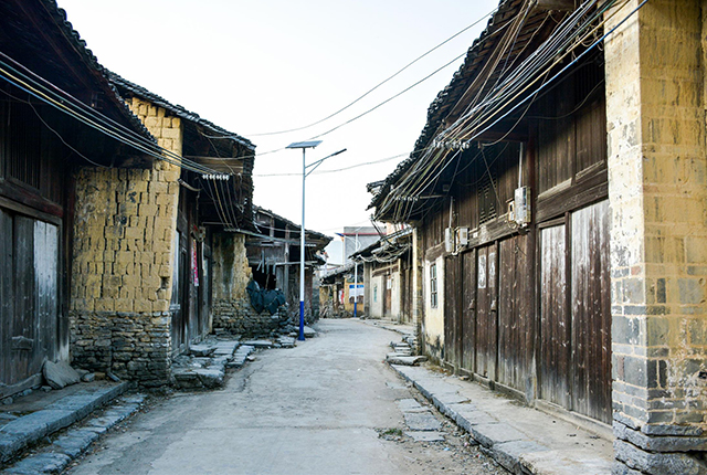 新農(nóng)村道路建設(shè)太陽能路燈