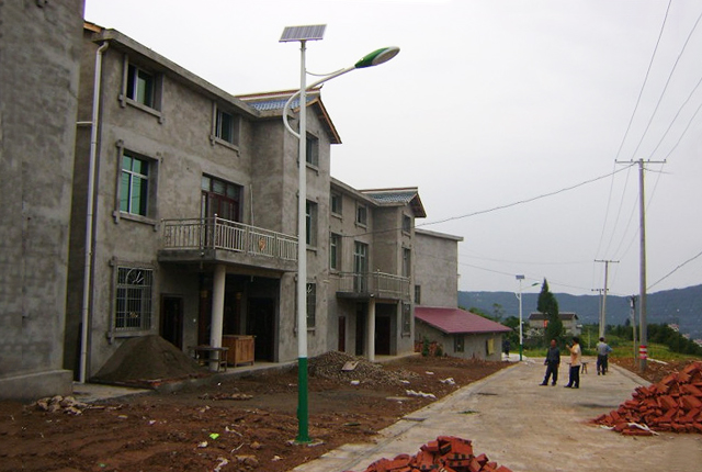 農(nóng)村戶外太陽(yáng)能路燈